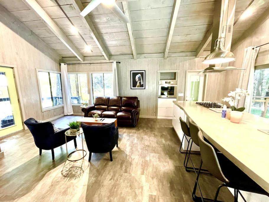 Modern House W. Fast Internet In 1 Acre Land Villa Occidental Exterior photo